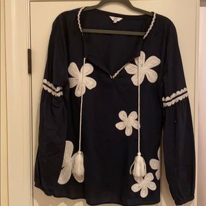 Crown and ivy blouse